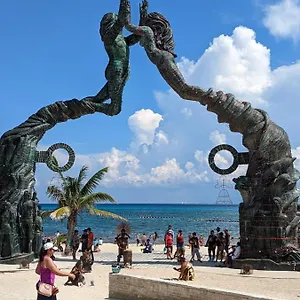 https://diamond-suites.allrivieramayahotels.com