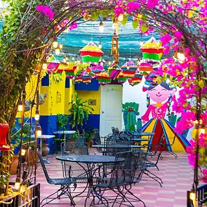 https://hotel-media-luna.guadalajarahotels.info
